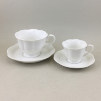 Handmade white color modern ceramic cup saucer for restaurant